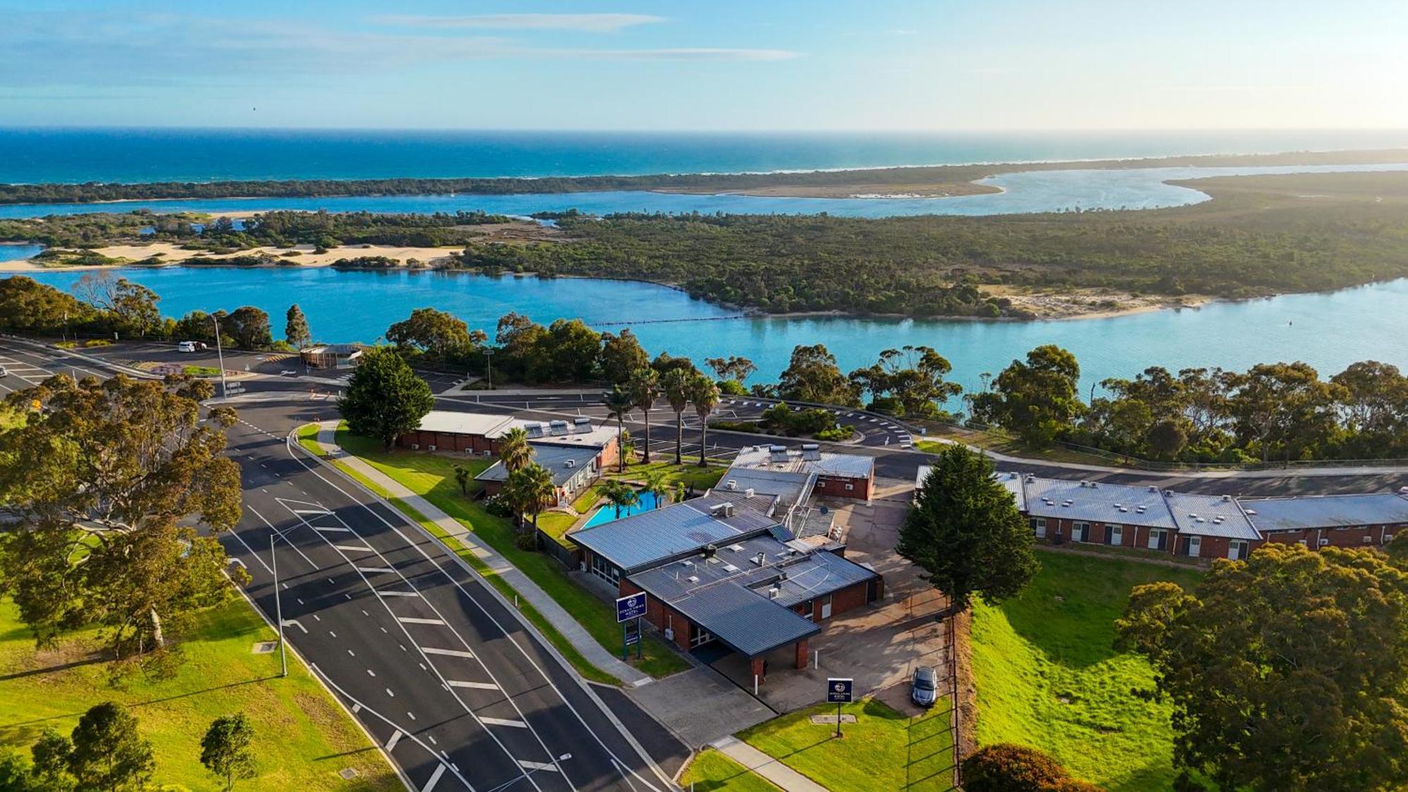 Ocean Views Motel Lakes Entrance Exterior photo